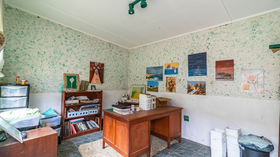 4 Bedroom Property for Sale in Bonza Bay Eastern Cape